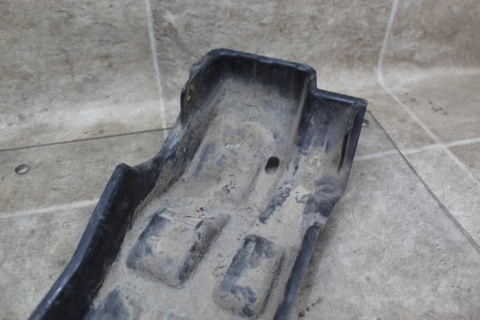 Suzuki Eiger 400 2003 diferencial trasero placa de deslizamiento protector escudo Foto 2 de 4