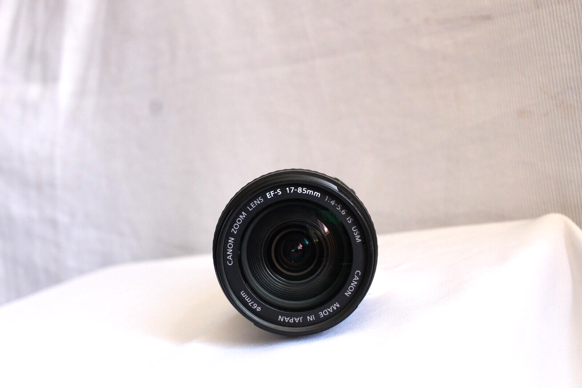 Canon Zoom Lens EF-S 17-85mm 1:4-5.6 IS USM Ultrasonic Lens