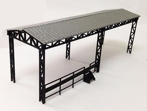 Outland Models Set Di Accessori Per Plastico Ferroviario Scala HO 1:87 - Stazione Di Servizio Automatica Con DVR E Bancomat