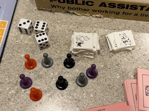 Public Assistance Why Bother Working for a Living? 1980 Hammerhead Board game - Picture 6 of 17