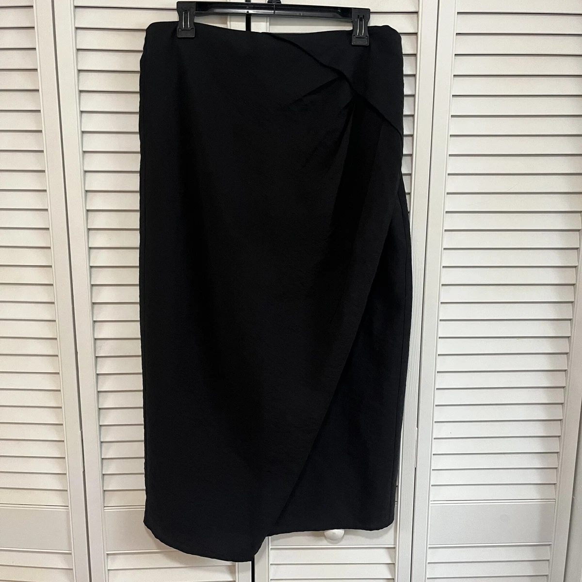 Vince black top midi skirt