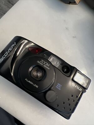 Fuji Discovery 900 Zoom Plus Point Shoot 35mm Film Camera 38