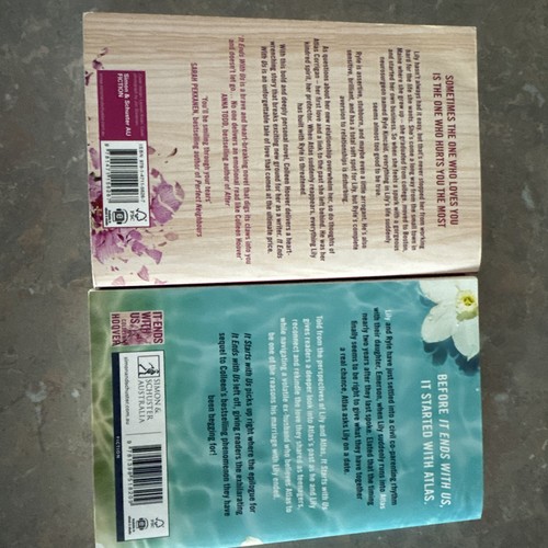 It Ends With Us & It Starts With Us Book Bundle. - Picture 2 of 8