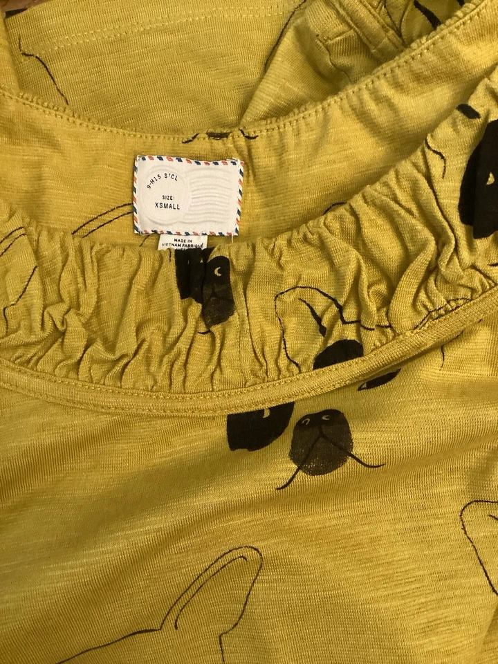 Top Anthropologie Matasellos Estampado Bulldog Francés XS Amarillo Mostaza Extravagante Foto 4 de 4