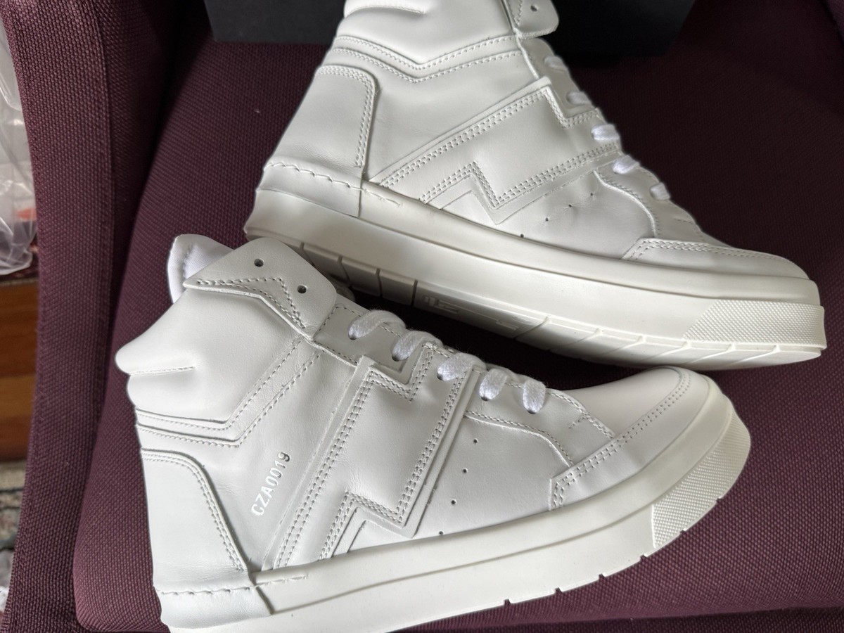 Cinzia Araia High Top Sneakers White Leather Lace Up Logo Accent