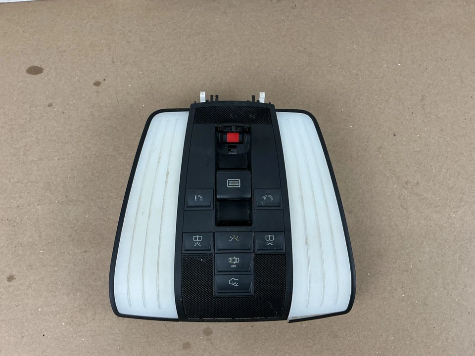 Lámpara de luz domo delantera Mercedes-Benz E550 E350 2014-2016 A2129001023 OEM Foto 3 de 4