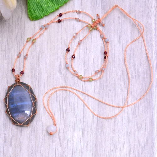 Hand Crafted Natural Labradorite Multi Flashy Micro Macrame Gemstone Necklace - Imagen 4 de 13
