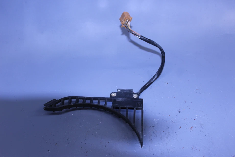 Yamaha Venture Royale XVZ1200D 1983 interruptor hazzard Foto 3 de 4