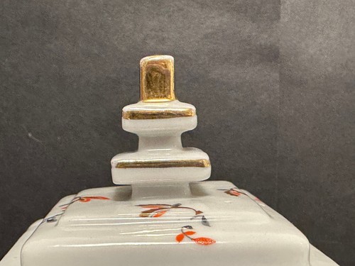 Neu Tettau Art Deco,, Pagoda-Shaped, Covered Trinket, Candy Covered Box - Picture 5 of 14