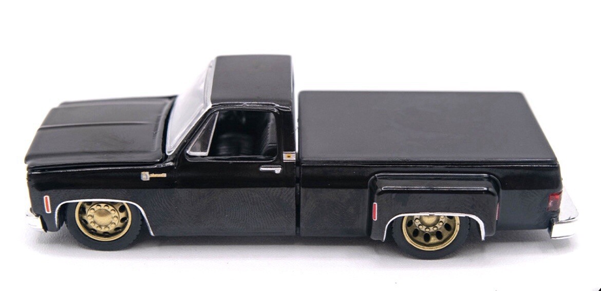 M2 MACHINES 1978 CHEVY SILVERADO SUPER 30 DUALLY SQUAREBODY