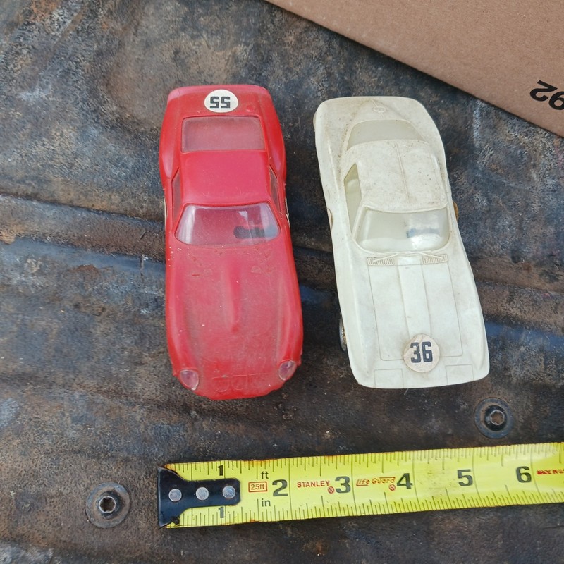 Vintage Revell Large Scale Slot Car Set 1964 Corvette Ferrari