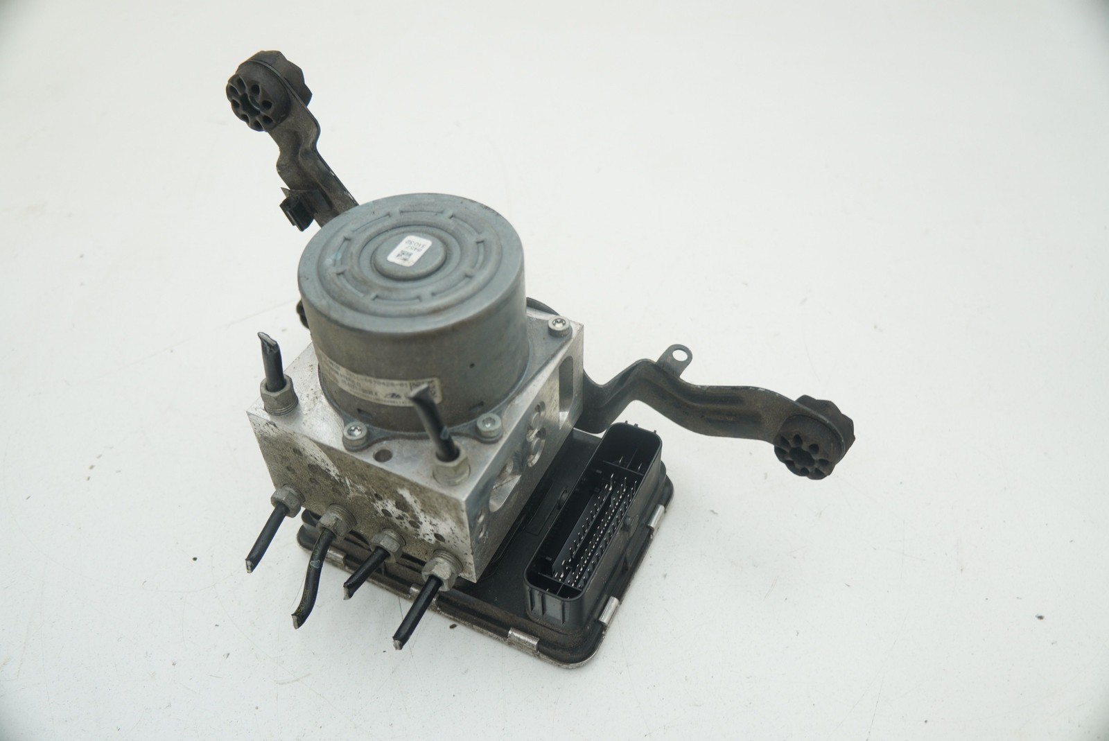 Anti Lock Brake ABS Pump Module 34516890795 OEM BMW i8 2014-20 *Note*