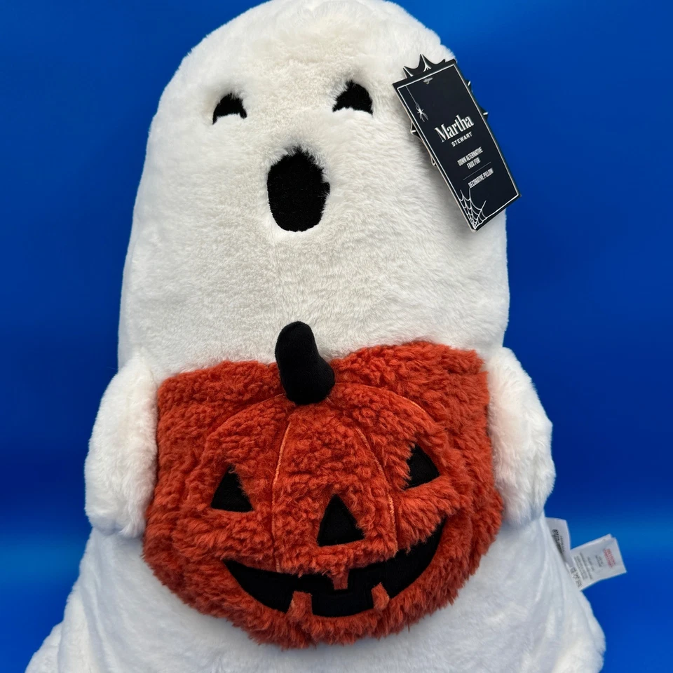 Martha Stewart 万圣节 Ghost Holding 南瓜 毛绒枕头 BOO! -22英寸 — 第 2/4 张图片