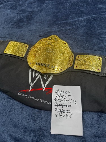 WWE Big Gold World Heavyweight Championship Replica
