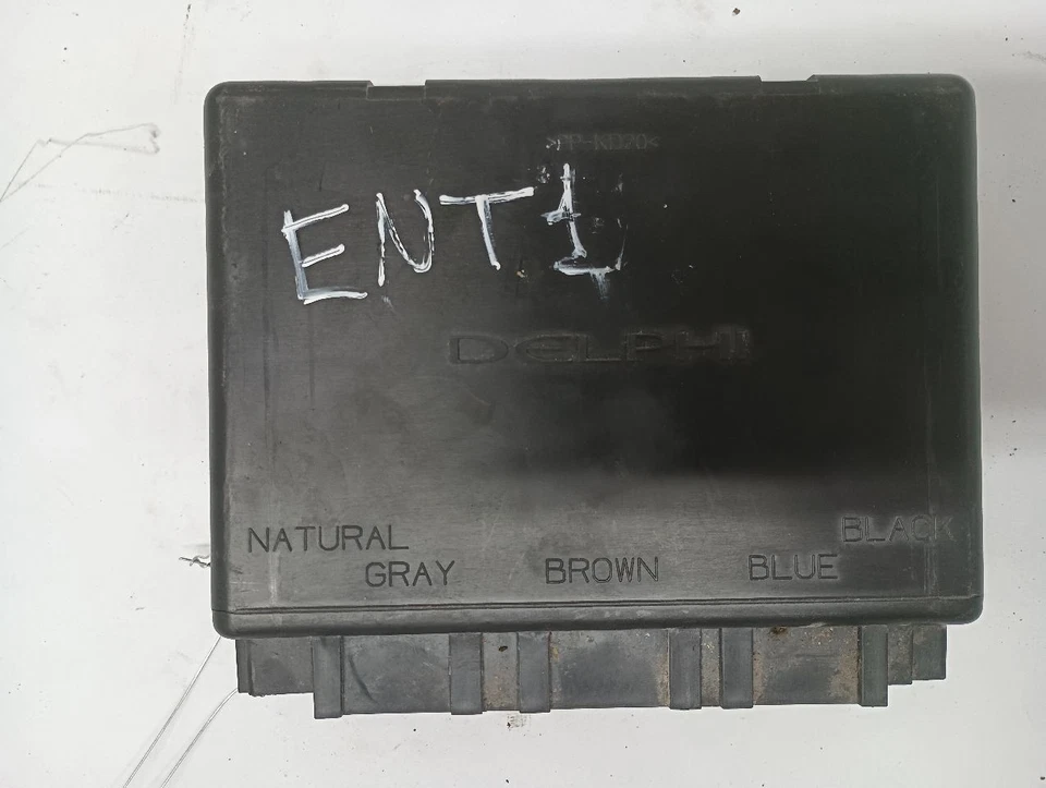 Módulo de control de carrocería GM 15136877 BCM de 2005 Chevy Tahoe 10100890 Foto 3 de 4