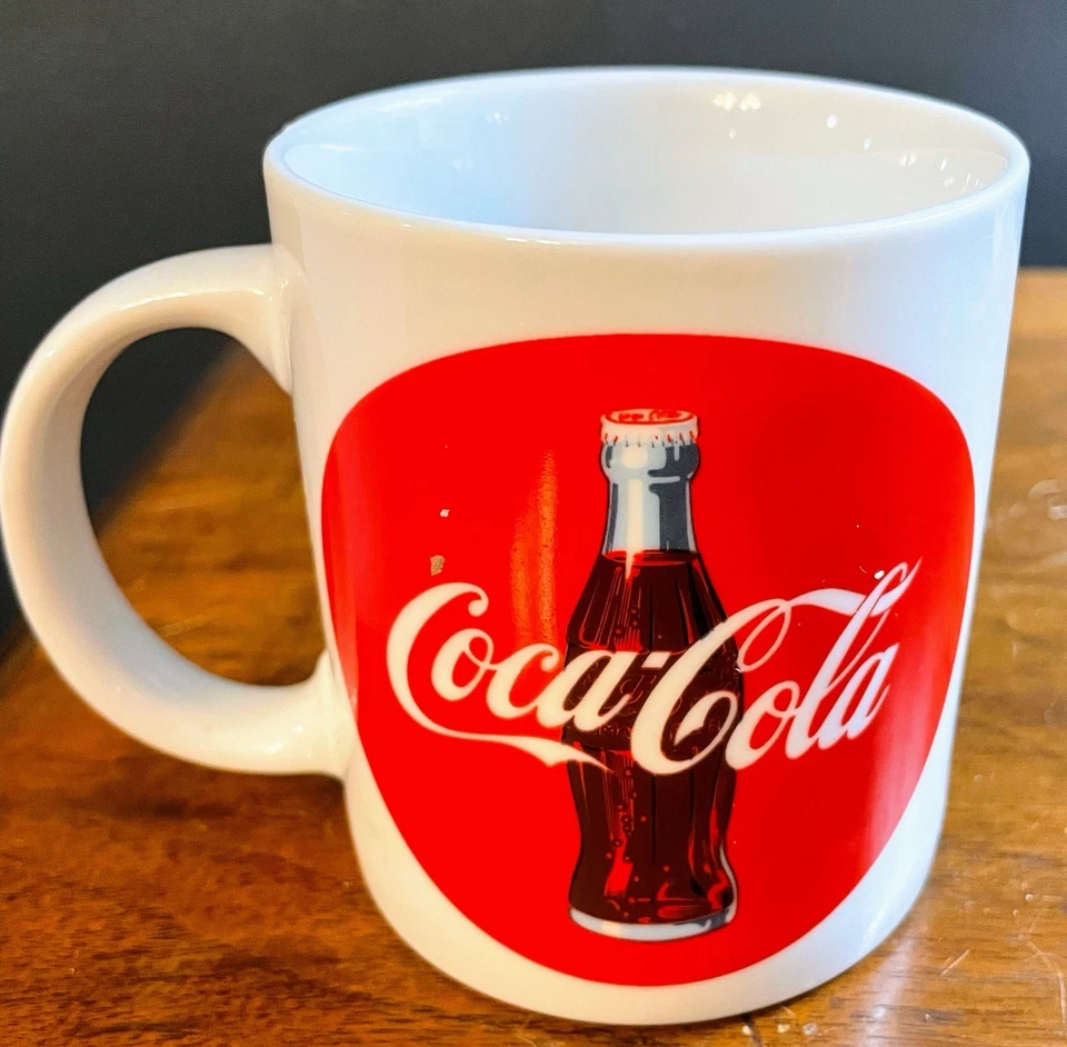 Lot of 4 Vintage Coca Cola Mugs 1990s Mixed Designs Gibson Houston Harvest Retro - Image 4 of 4