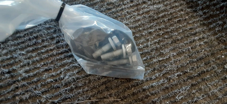 Dodge Challenger R/T 2016 16 5,7 L capó coctelera OEM Foto 2 de 4