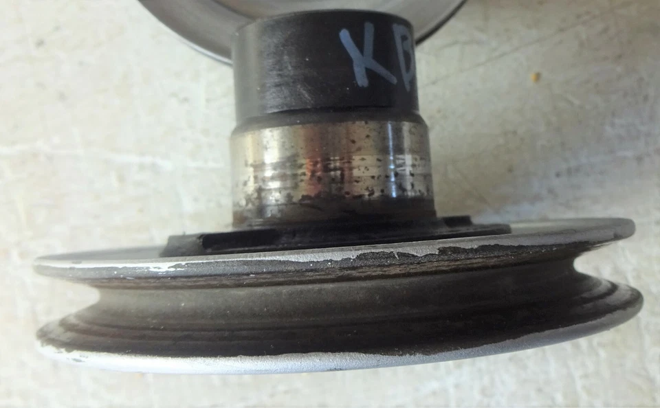 ISUZU KB25 KB26 KB41 P/U UTE MODELO 1972 87 MOTOR G160 POLEA CIGÜEÑAL USADO Foto 2 de 4