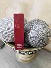 Wander Beauty Flash Focus Hydrating Foundation Stick "Fair" NIB!!