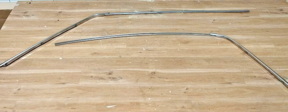 Datsun Nissan B310 Sedán Visera Cromo Ventana Acero Inoxidable Puerta Delantera Japón Foto 2 de 4