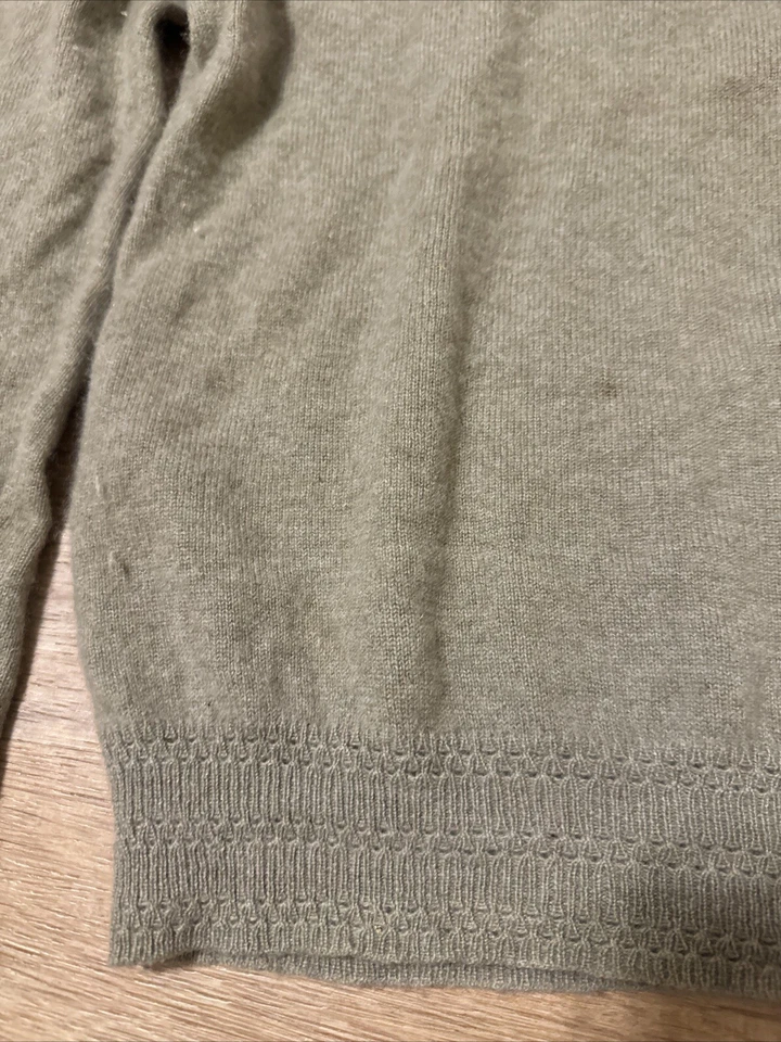 EXCLUSIVELY LORD & TAYLOR 100% TWO PLY CASHMERE SWEATER WOMEN MEDIUM GRAY CREW - Image 4 of 4