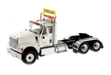 DCM 85600 International HX520 White Tractor 1/50 Die-cast MIB