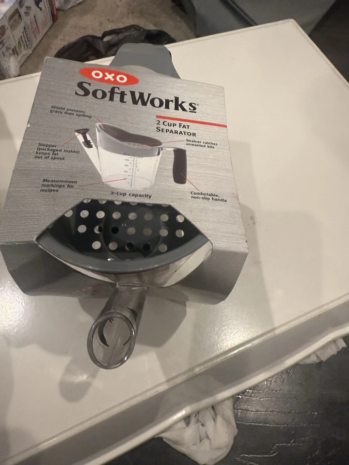 OXO SoftWorks 2-Cup Fat Separator – Dishwasher Safe – New - Image 3 of 4