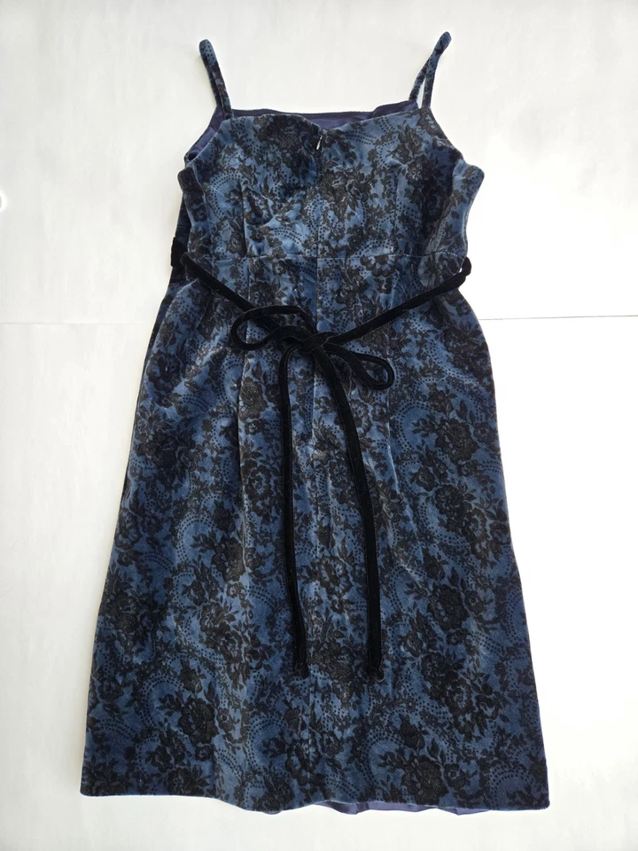 Vestido de terciopelo azul oscuro con correa de espagueti HELENA para niña talla 12 Foto 2 de 4