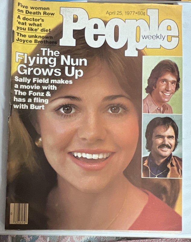 People Weekly Magazine April 25, 1977 Weekly Issue English Language