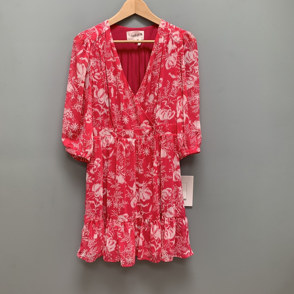 asos edition embroidered floral maxi dress ASOS EDITION blouson sleeve floral embroidered maxi dress with open ba –  VinNews Recommendations