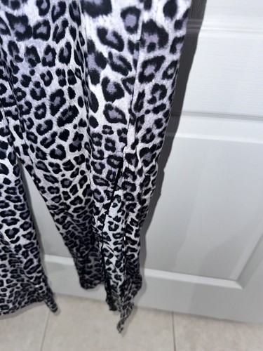 En Focus Studio Women’s Size 14 Leopard Print Gray/Black Romper / Jumpsuit - Picture 8 of 10