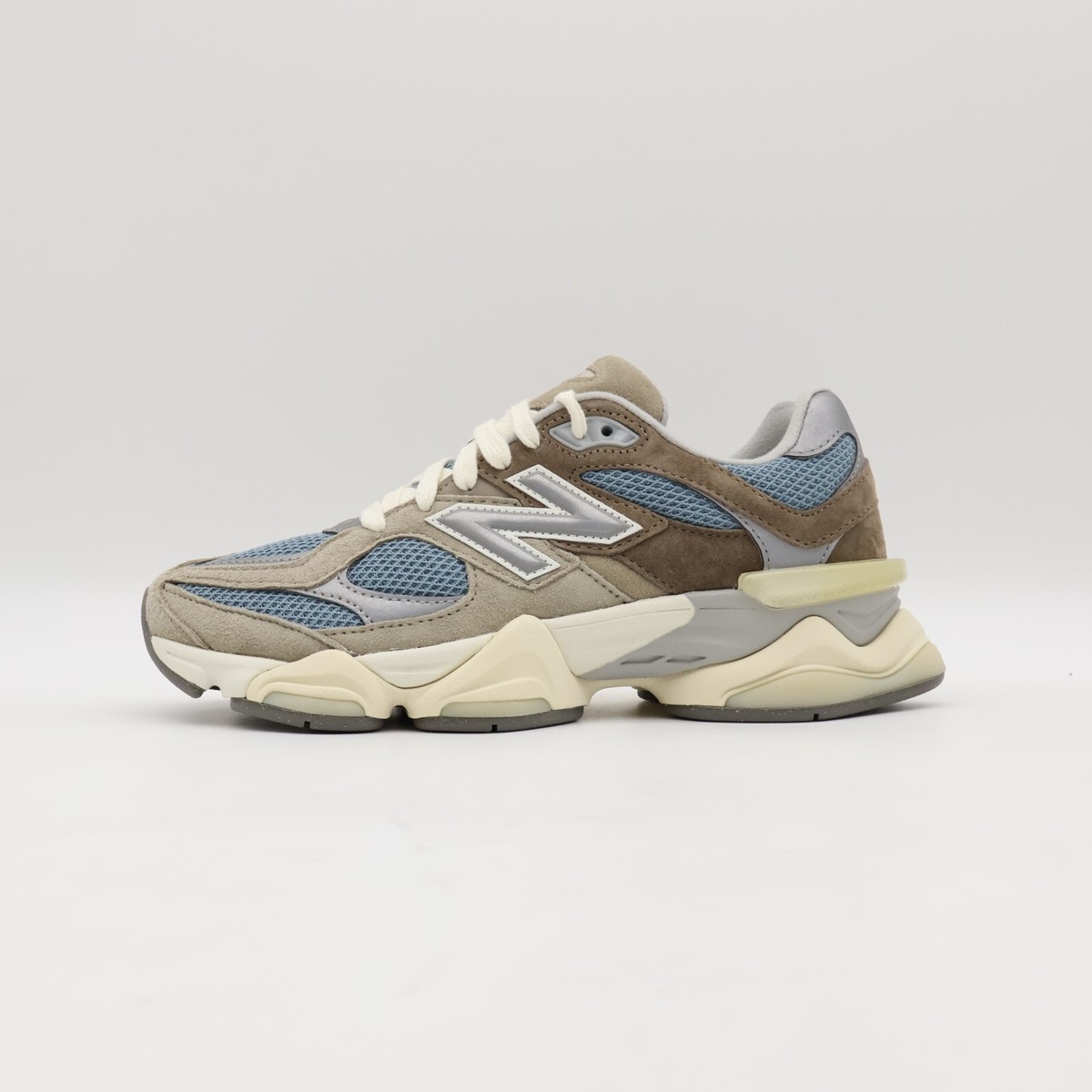 U9060MUS New Balance 9060 Sea Salt Blue Mushroom Aluminum Cyclone