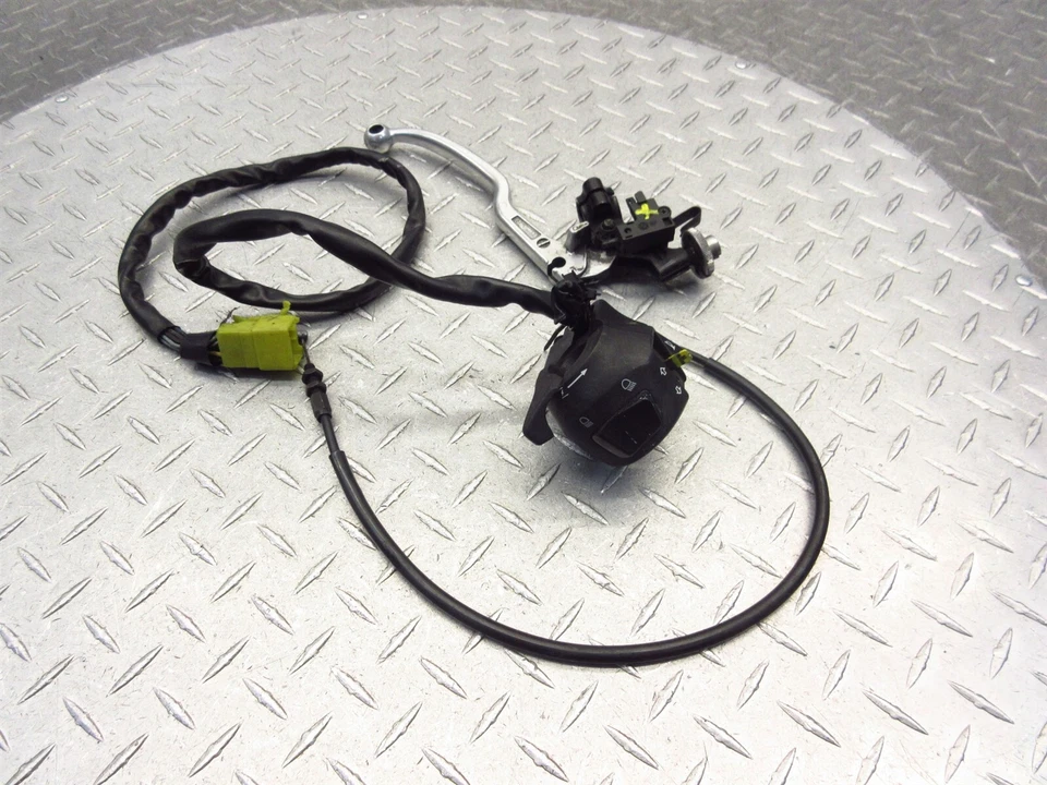 2001 01-03 Suzuki GSXR 600 750 GSXR600 Left Controls Switches Clutch Lever Cable - Image 2 of 4