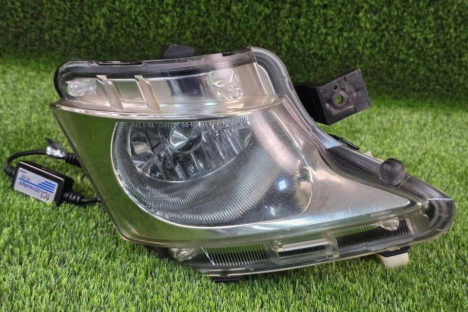 Par de luces antiniebla izquierda y derecha Lexus LS600H LS600HL 2010-2012 usadas de fábrica OEM Foto 4 de 4