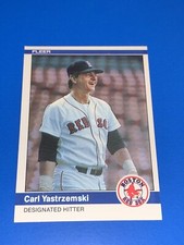 1984 Fleer Carl Yastrzemski Baseball Card #412 Boston Red Sox Set Break NM-MINT