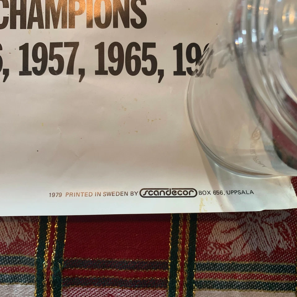 Póster fotográfico del equipo Manchester United Football Scandecor Sweden 1980 27x39 raro Foto 3 de 4