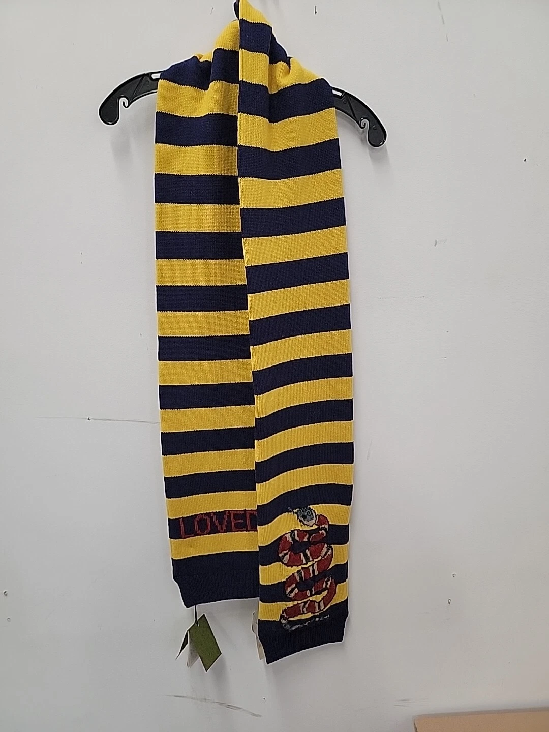 Foulard châle rayé serpent laine noir jaune noir monogramme Gucci neuf avec étiquette