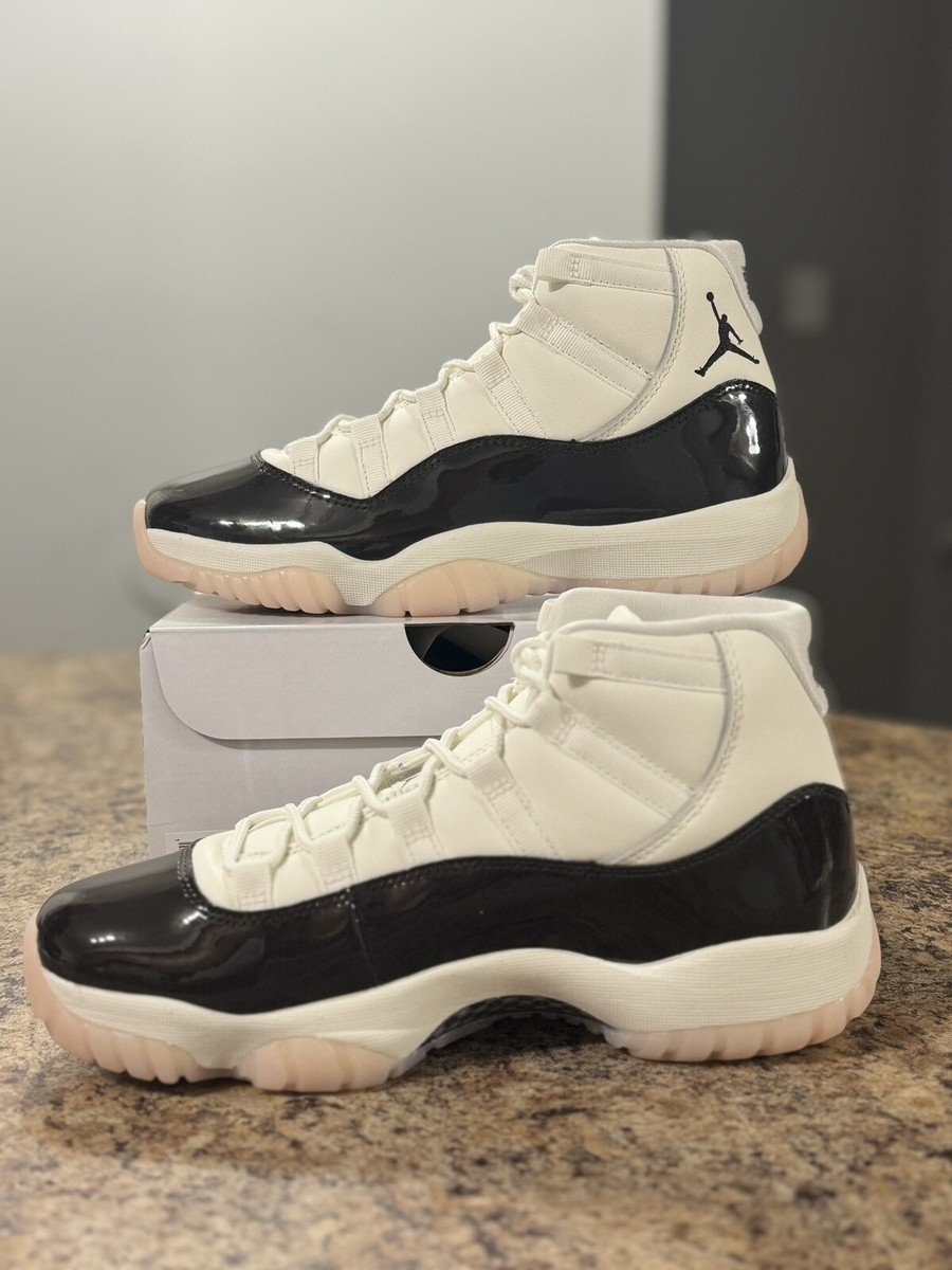 AIR JORDAN 11 RETRO NEAPOLITAN AR0715-101 Size 8.5W/7M New