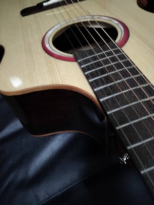 Acoustic Guitar Merida Extrema Custom Palas Natural Solid