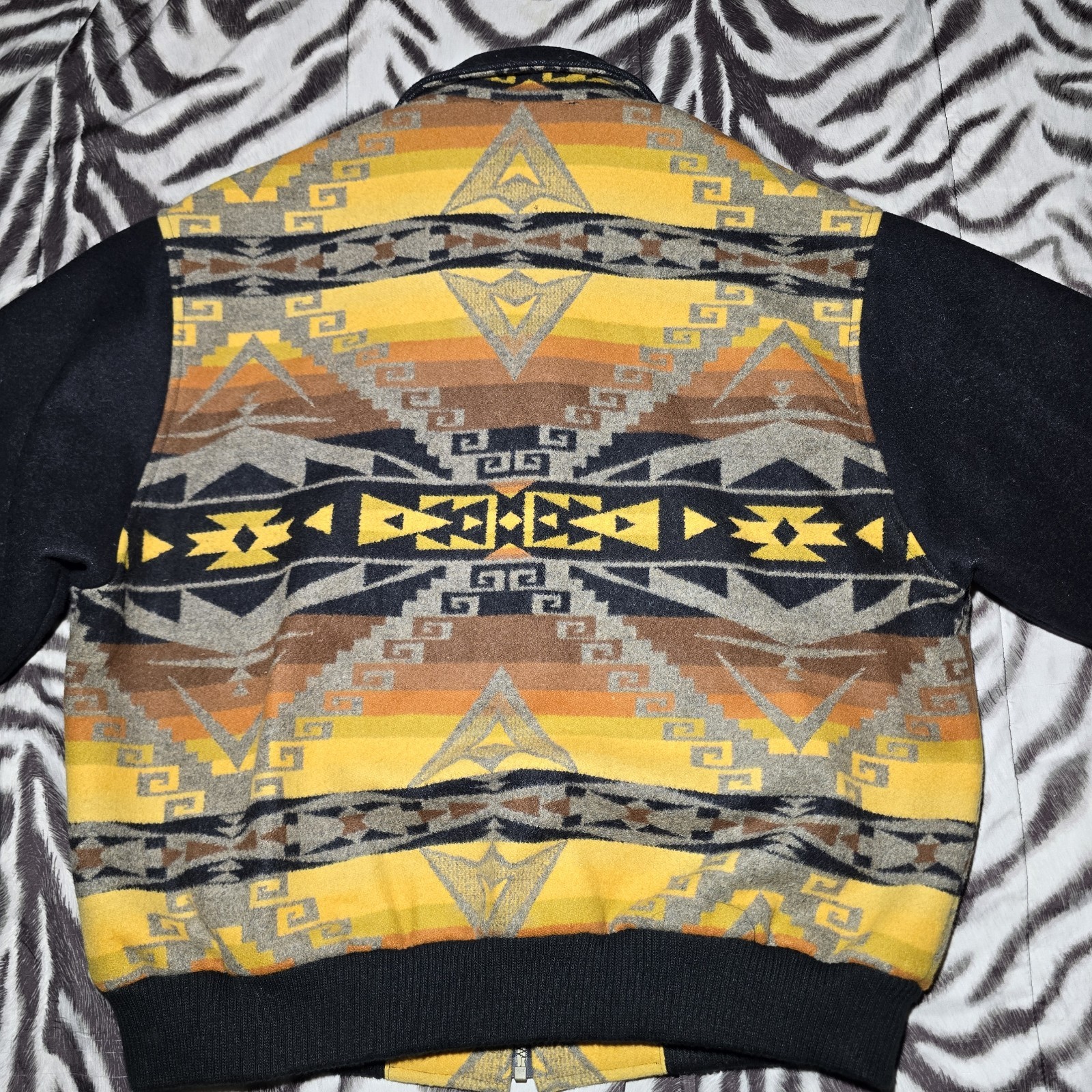 Pendleton aztec geometric design wool bomber jack… - image 5