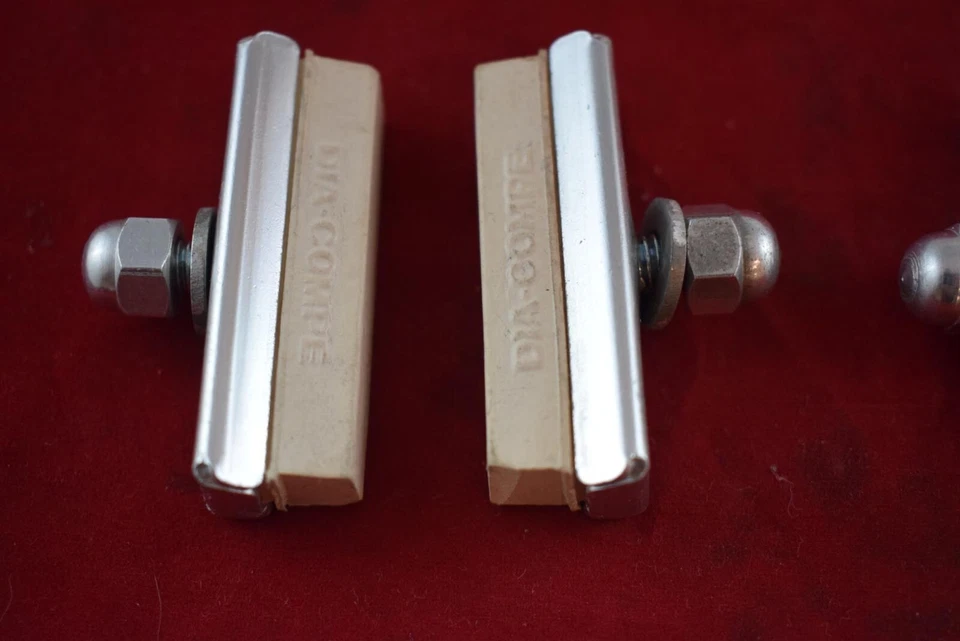 Dia-Compe brake shoes pads 2 pair 4 pcs old school bmx 1980s white vintage NOS - Image 2 of 4