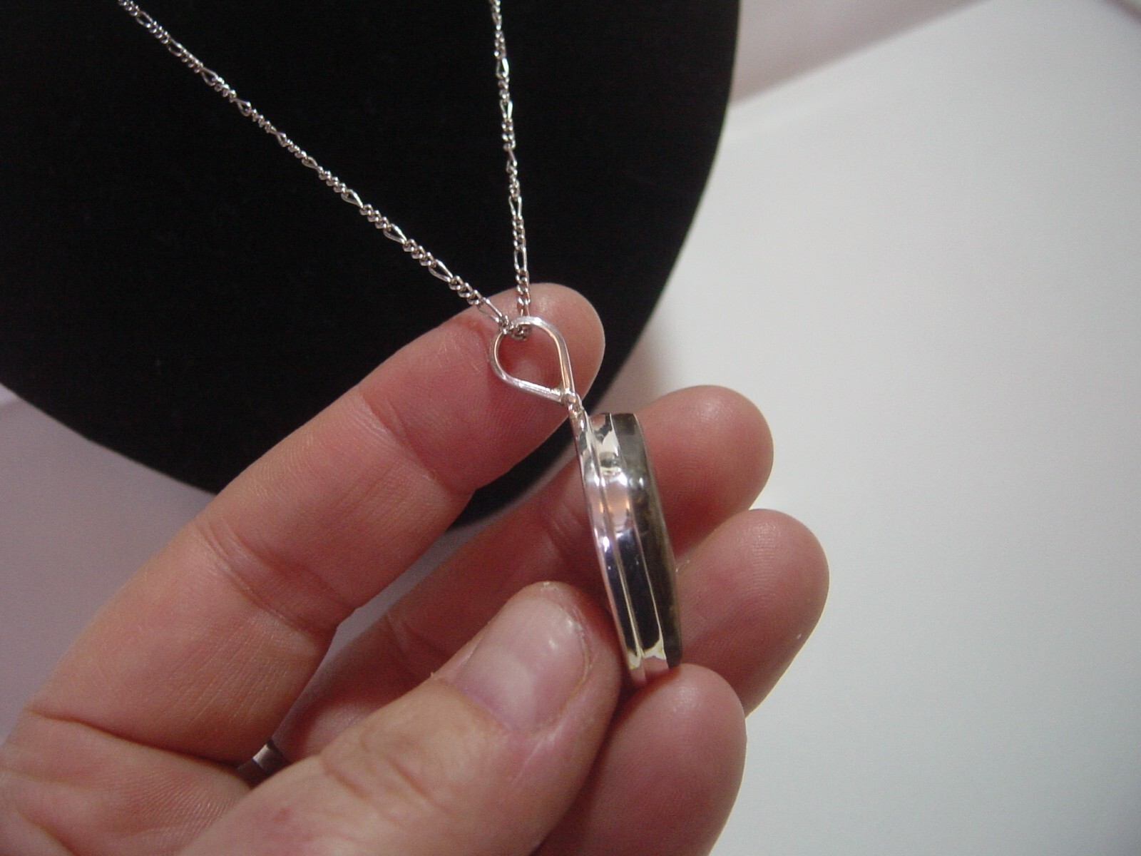 Beautiful Solid Silver 22" figaro Chain & incredi… - image 8