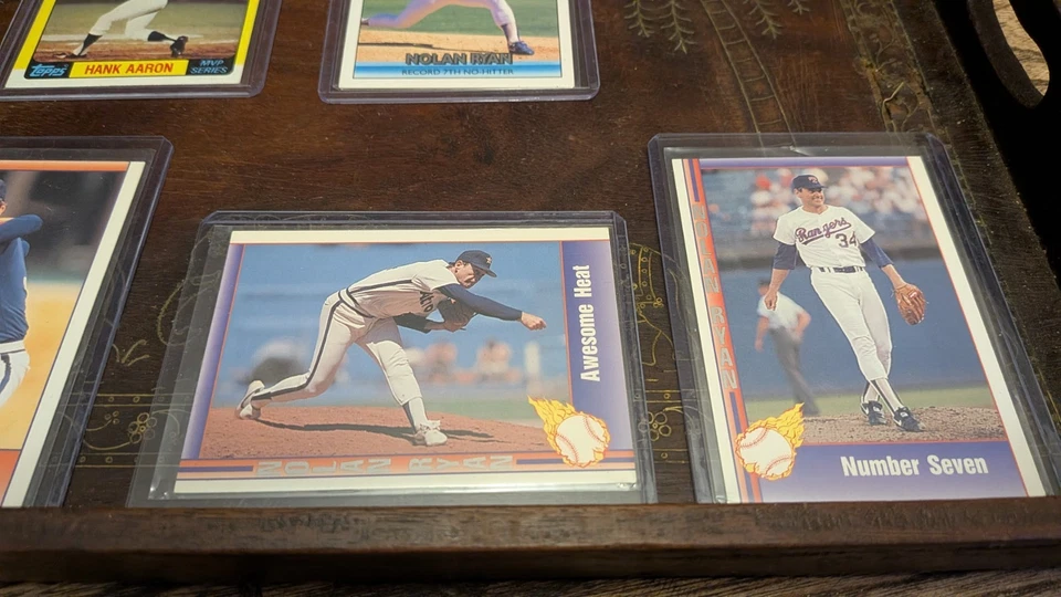 Lote de tarjetas de béisbol Nolan Raynd y Hank Aaron -6 en total. 5 Nolan Ryan 1 Hank Aaron Foto 3 de 4