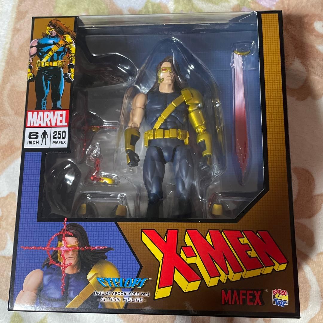 MAFEX Cyclops AOA Action Figure Marvel Collectible Figure Premium