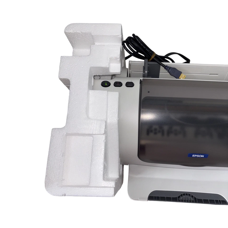 Epson Stylus C60 Digital Photo Inkjet Printer Mint Condition Barely Used - Image 2 of 4