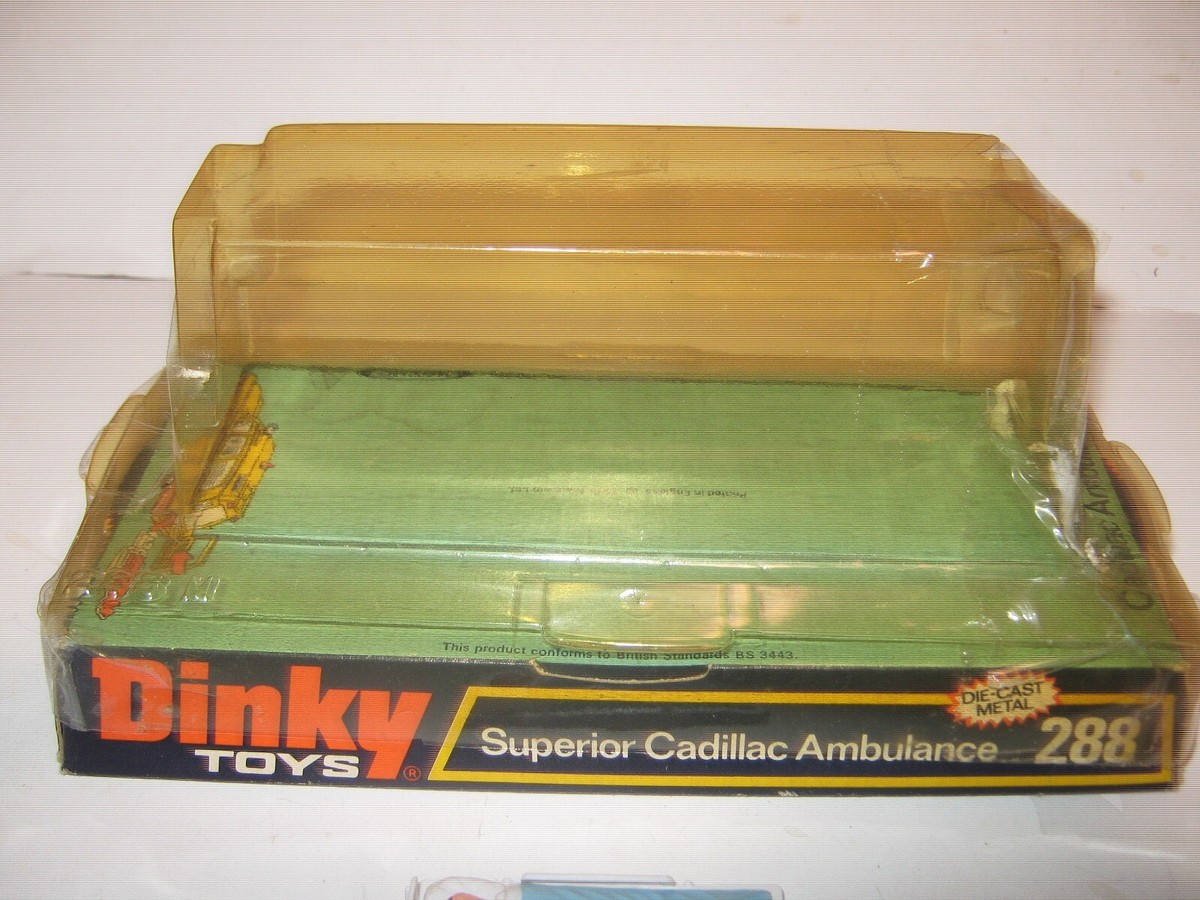 Dinky Superior Cadillac ]Ambulance 288 pale blue version