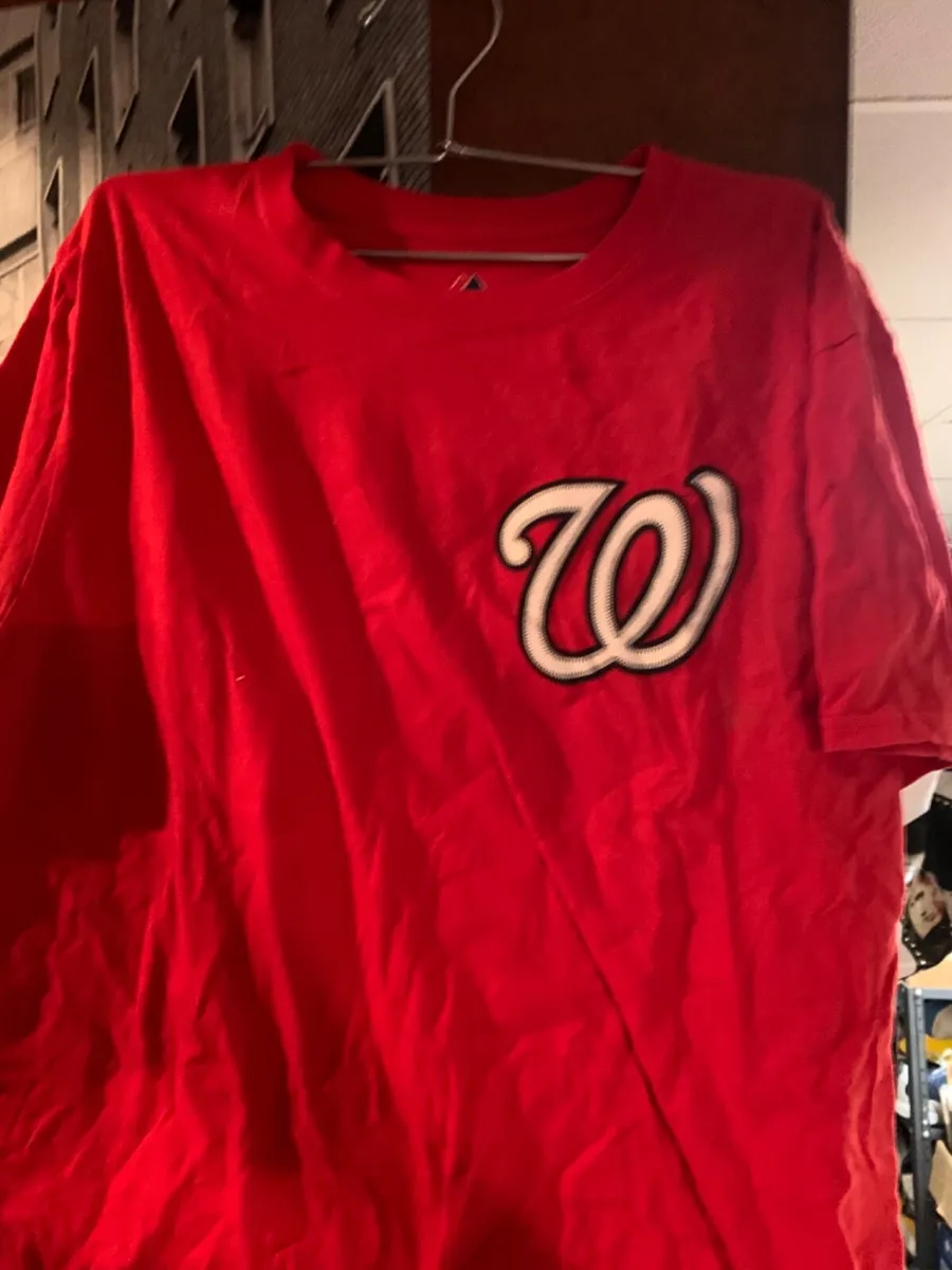 Washington Nationals Howie Kendrick Name and number T-shirt Mens Large