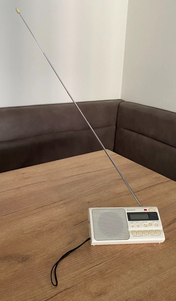 Sony New Synthesizer-Radio 3 Band Rarität funktioniert einwandfrei Sammlerstück