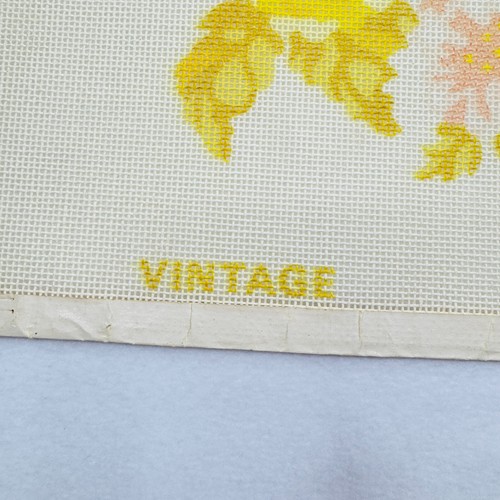 Pink and Green Flowers Floral 3014 Needlepoint Canvas 14ct Vintage Designs - Picture 4 of 9