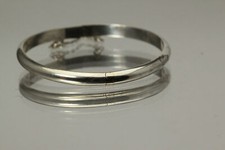925 Sterling Silver Hinged Bangle Bracelet With Safety Chain 5.5 Grams BR5025 